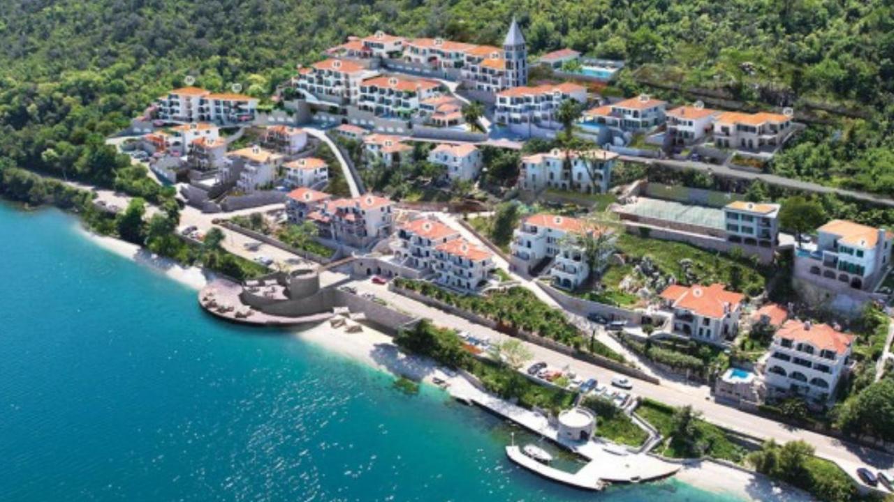 Boka Gardens Seaside Resort Kotor Exterior photo